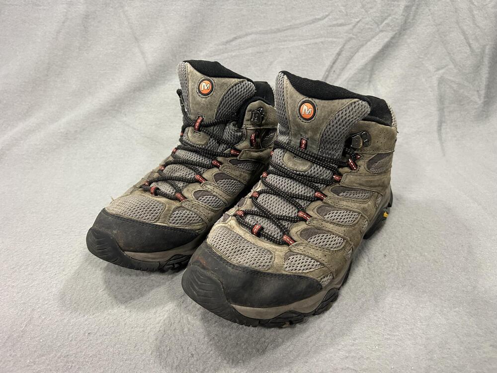 Merrell Moab 3 Mid Boots Mens Size 11 Gray Suede Waterproof Vibram Hiking Trail